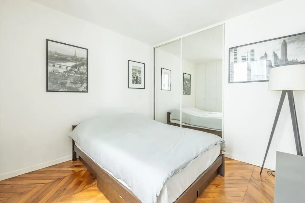 Apartment Parisian For 6 Pers By Askmefrance